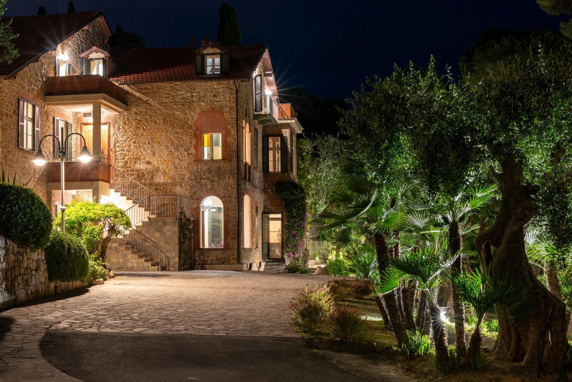 Villa Rappis インペリア エクステリア 写真