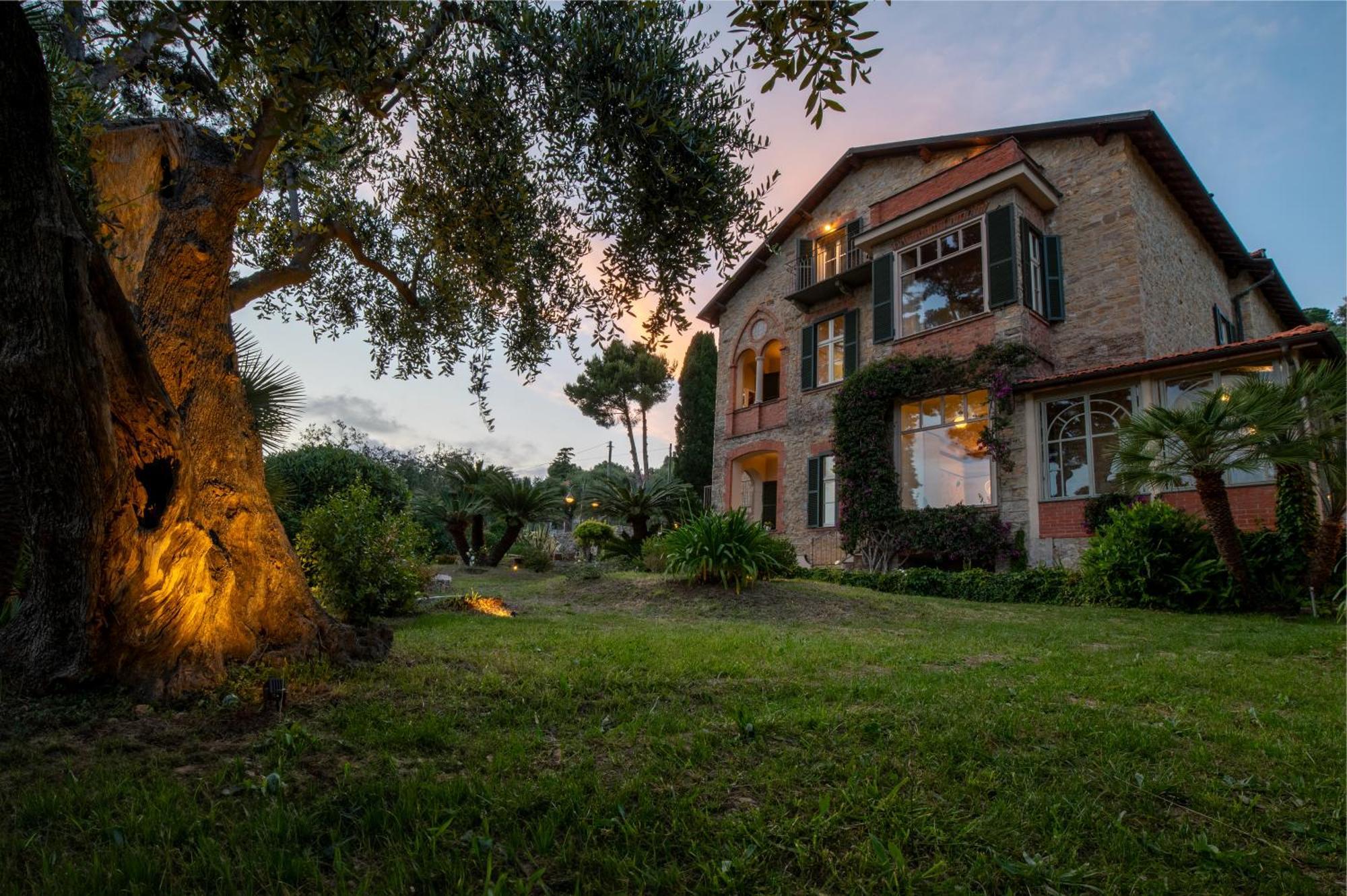 Villa Rappis インペリア エクステリア 写真