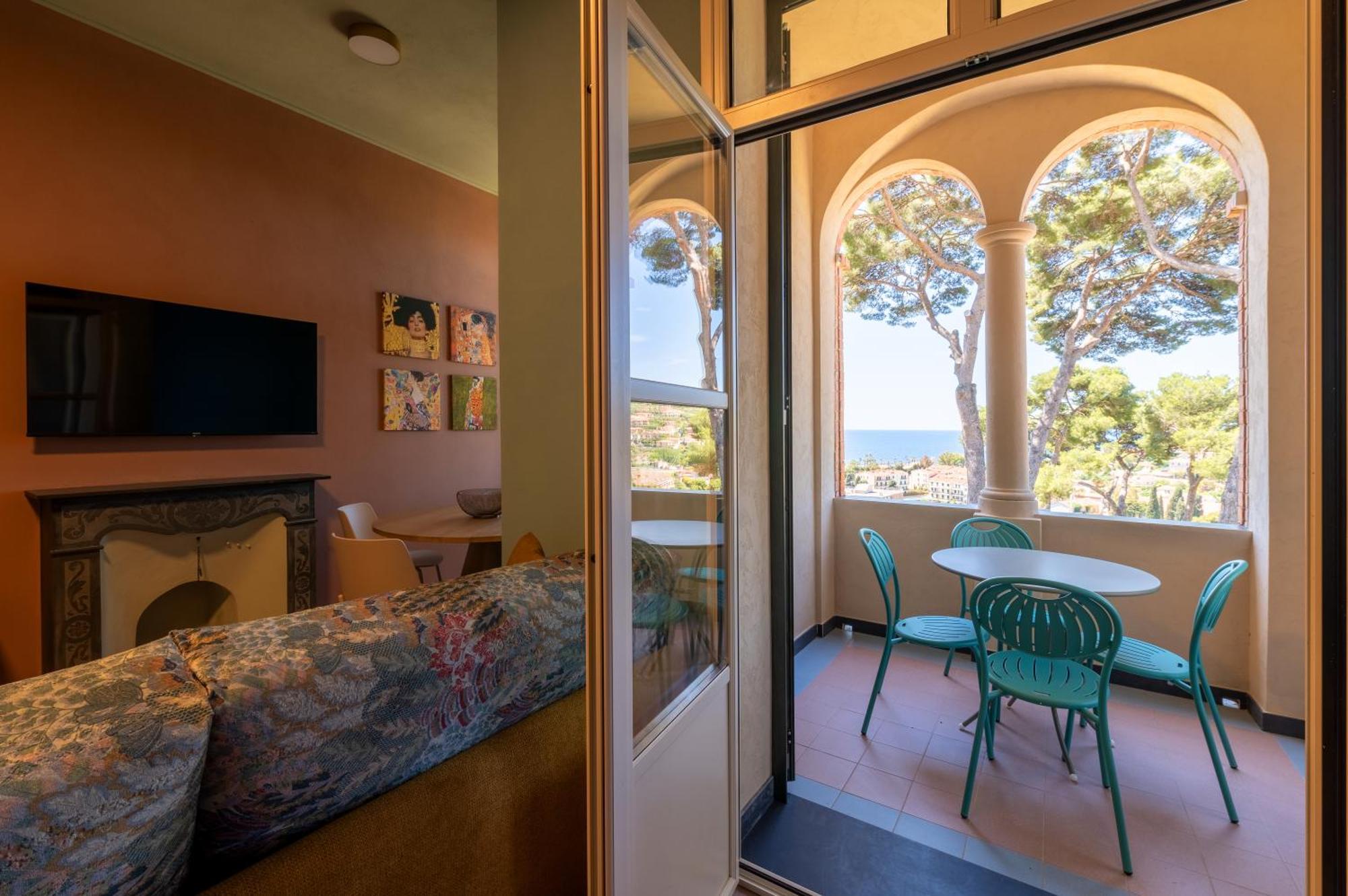 Villa Rappis インペリア エクステリア 写真