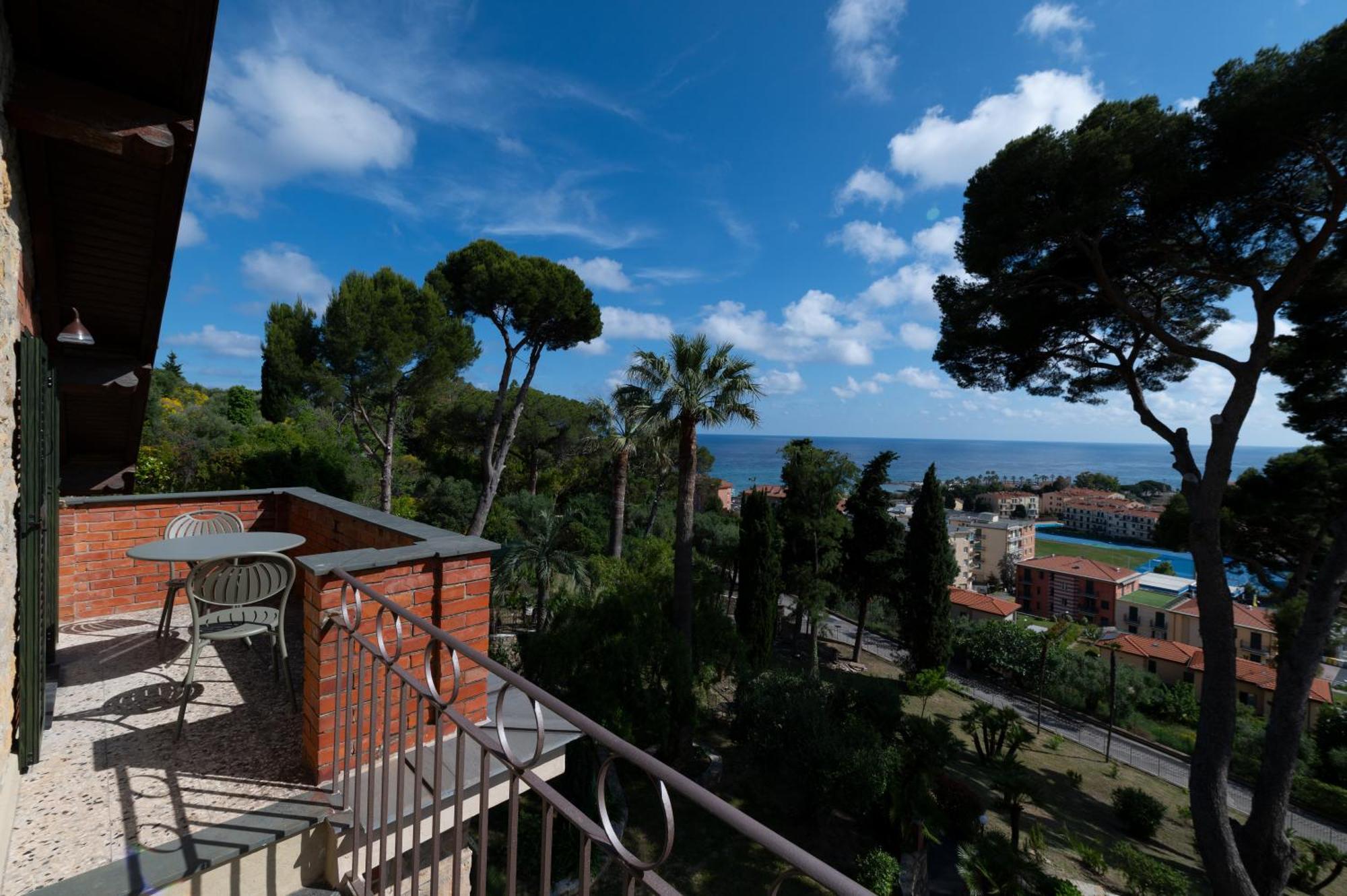 Villa Rappis インペリア エクステリア 写真